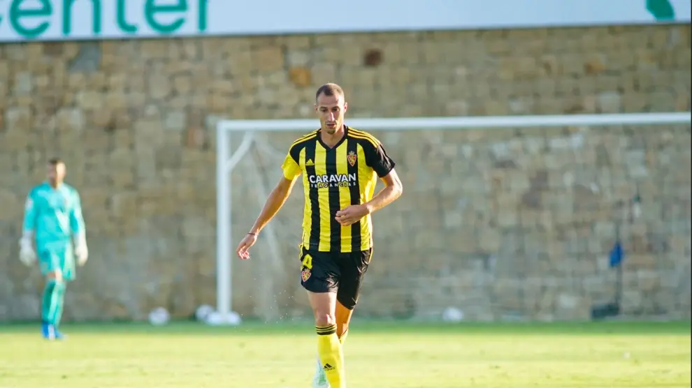 Petrovic, durante el partido ante el Al Shabab saudí en Marbella hace un mes en la pretemporada.