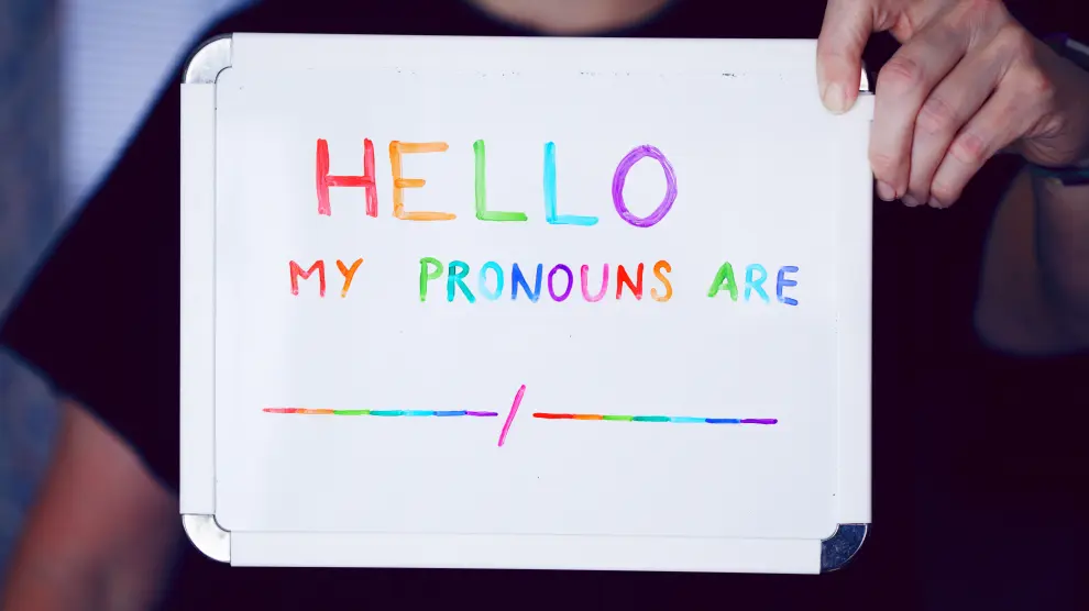 La alumna transgénero pidió a la escuela que le llamasen por un nombre diferente y el pronombre 'they', que en inglés es neutro.
