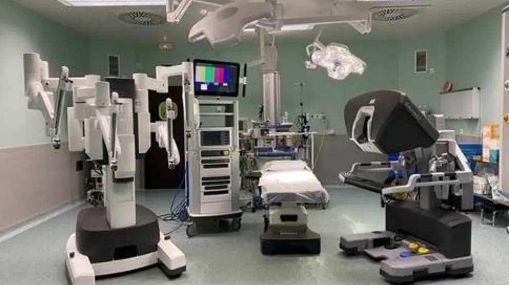 Hospital Viamed Montecanal implanta un programa de cirugía robótica Da Vinci en Zaragoza.