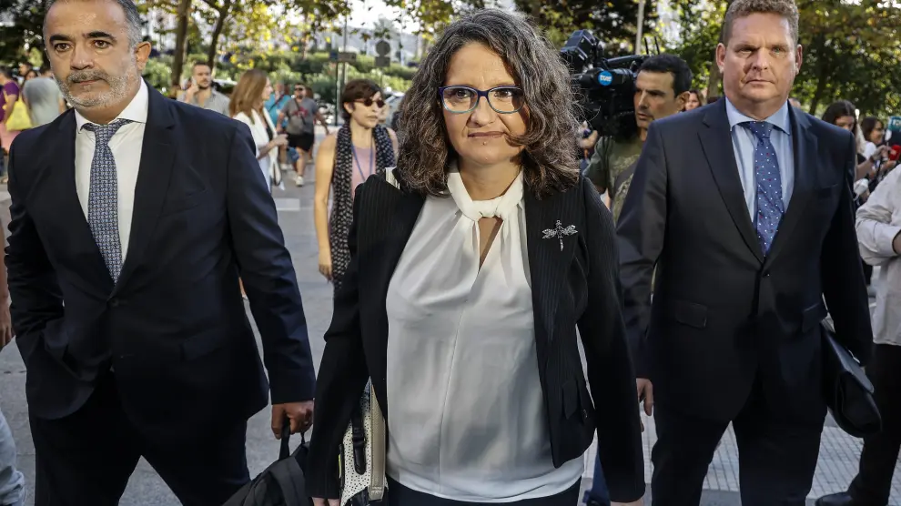 La exvicepresidenta, exportavoz y exconsellera de Igualdad y Políticas, Mónica Oltra, a su llegada a la Ciudad de la Justicia de Valencia