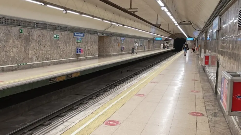 Estación de metro Manuel Becerra, en Madrid.
