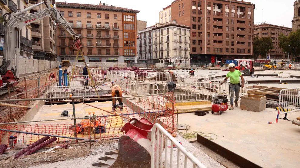 Obras de urbanización de la plaza Salamero de Zaragoza