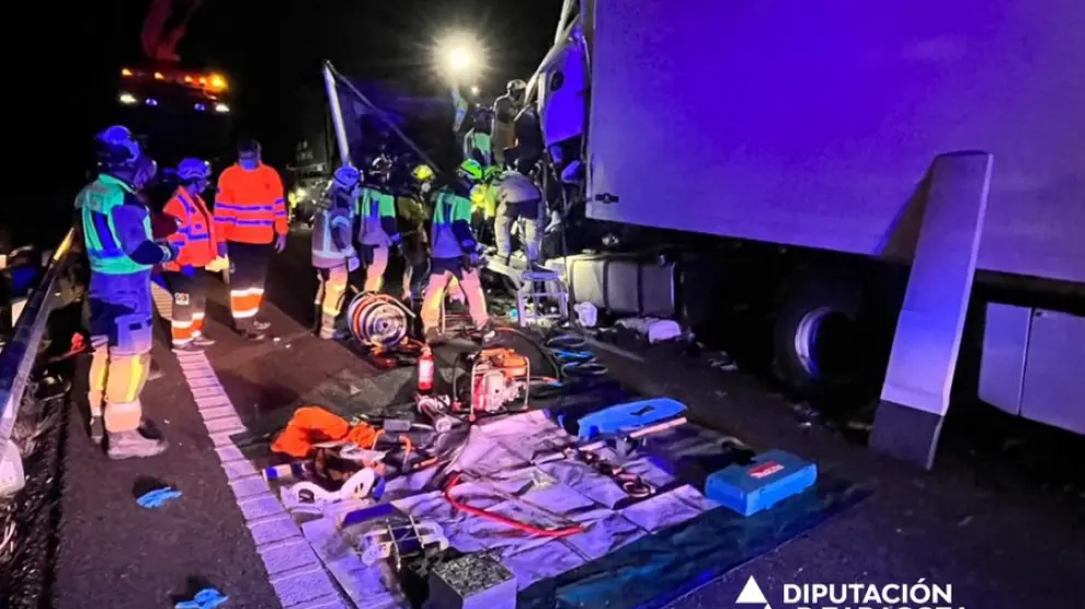 Imágenes del rescate de los heridos por parte de Bomberos de la Diputación de Zaragoza