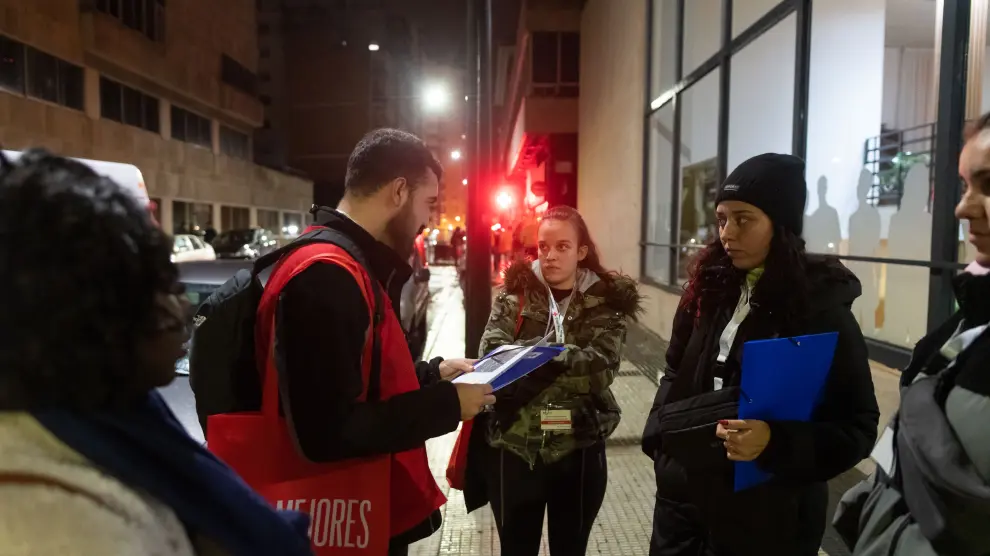 Recuento de personas sin hogar de la Cruz Roja en Zaragoza.
