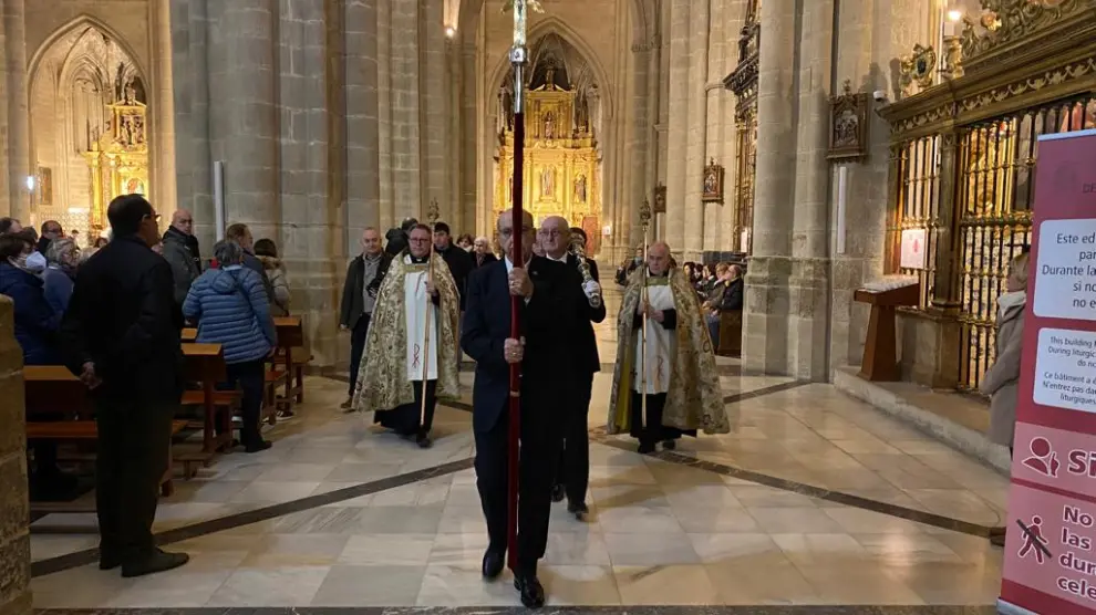 Ceremonia del Tota Pulchra en la catedral de Huesca.