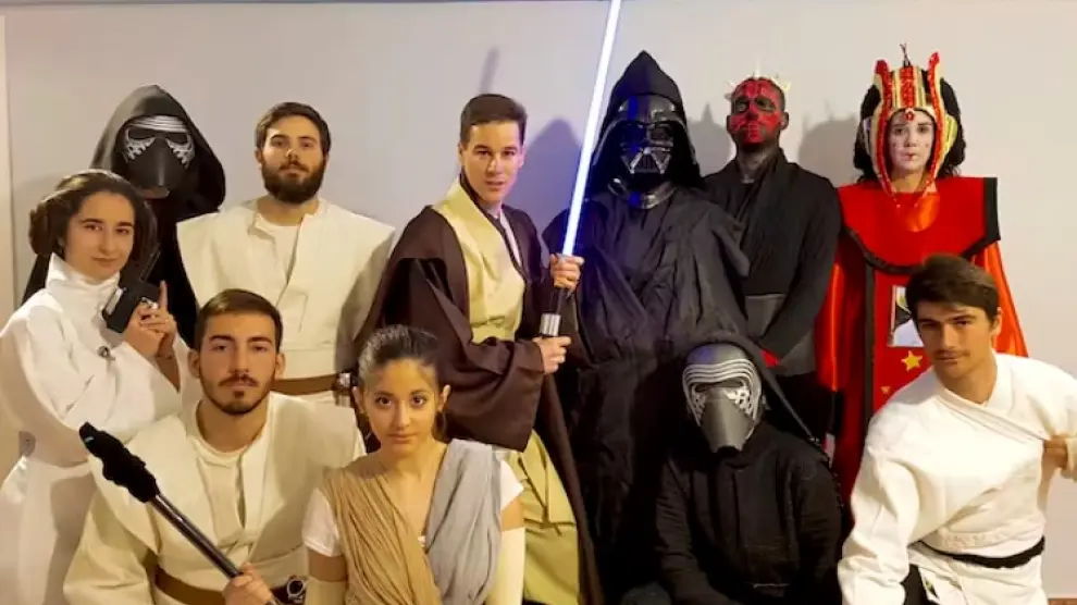 Grupo de participantes del proyecto Star Wars, los primeros Jedi.