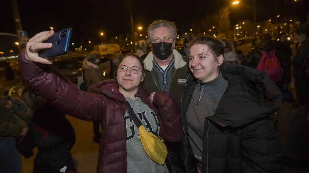 Reencuentro de dos hermanas ucranianas con su familia de acogida en Zaragoza el pasado marzo