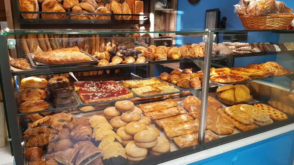 Productos de la Panadería Ascaso, en Ayerbe.