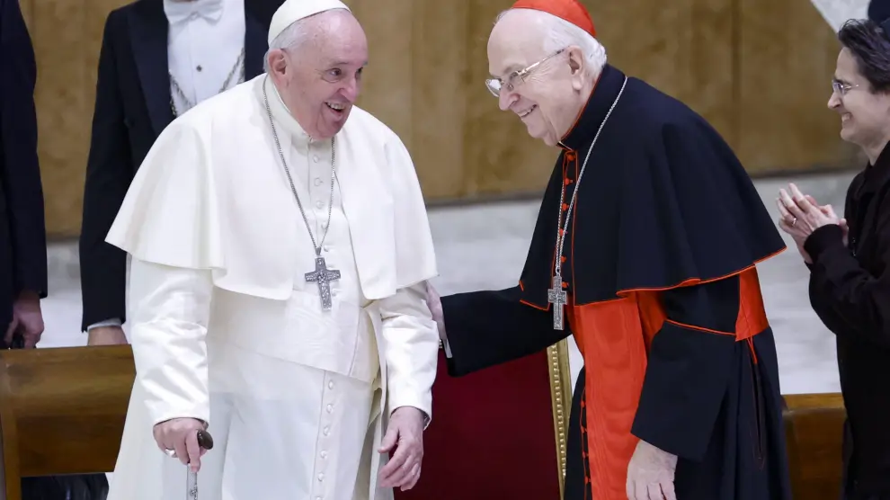 El Papa Francisco junto al Cardenal Fernando Vergez Alzaga hoy. VATICAN POPE FRANCIS