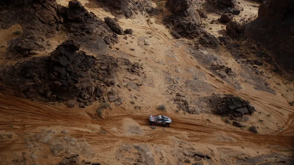 Carlos Sainz, en acción en la cuarta etapa del Rally Dakar