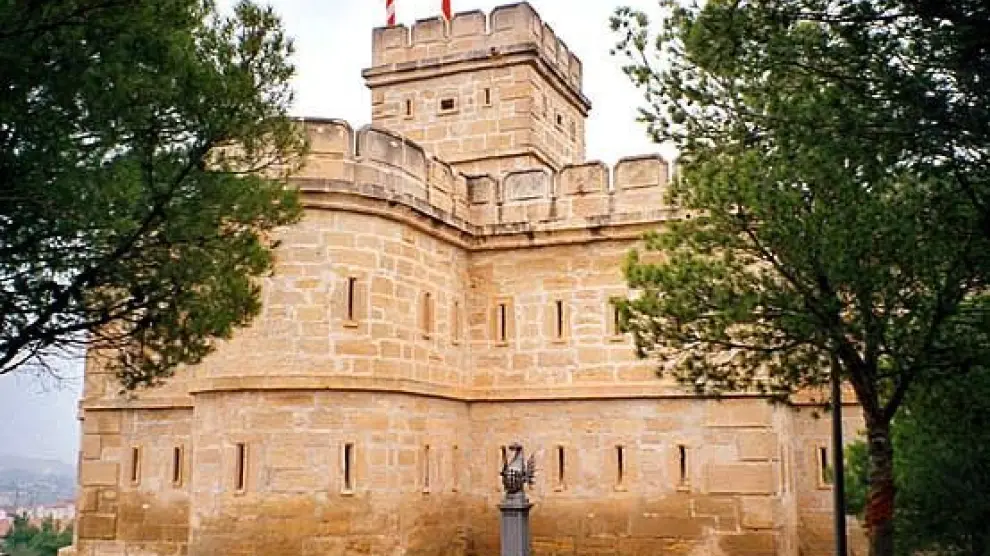 Exterior de la Torre de Salamanca.