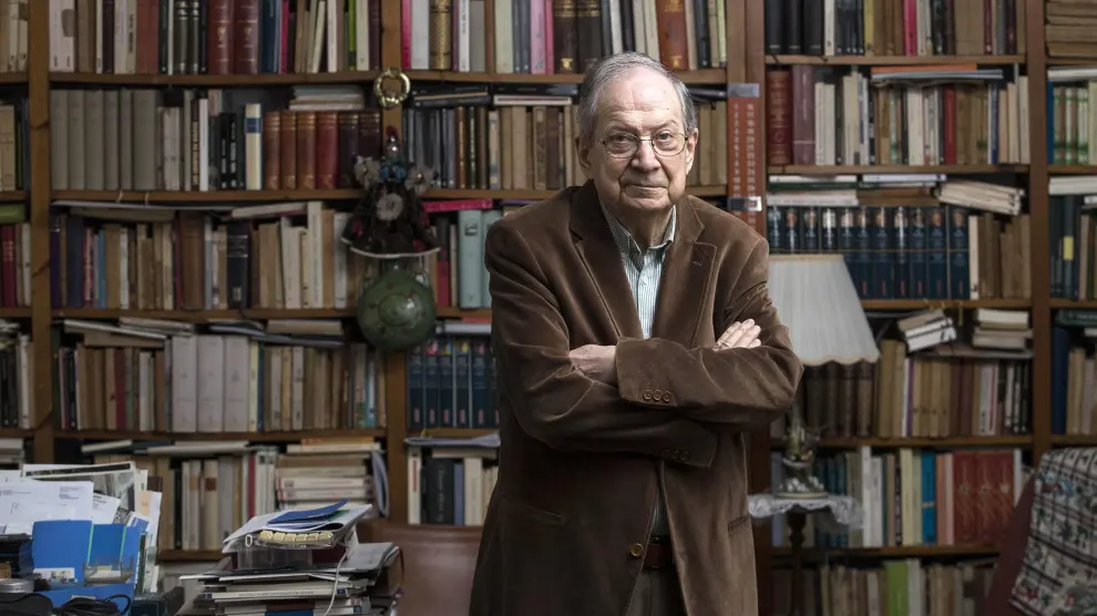 José-Carlos Mainer es especialista en la literatura española de la primera mitad del siglo XX.