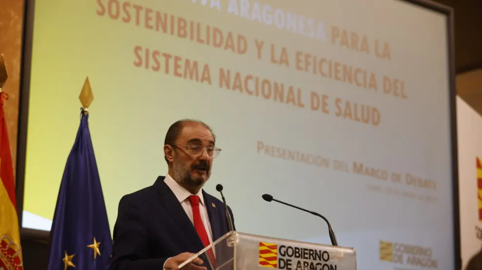 Javier Lambán presenta la Iniciativa Aragonesa para la Sostenibilidad y la Eficiencia del Sistema Nacional de Salud