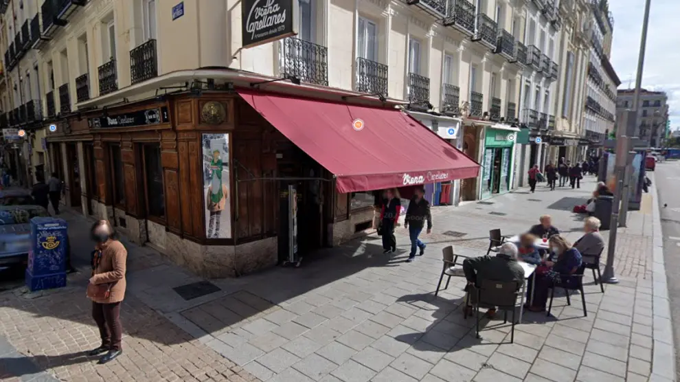 Pastelería de Viena Capellanes, de la calle de Fuencarral de Madrid.
