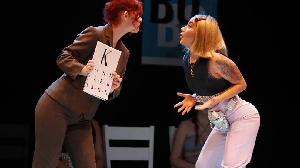 Un momento de la representación de 'La dama boba' a cargo de la Escuela Municipal de Teatro.