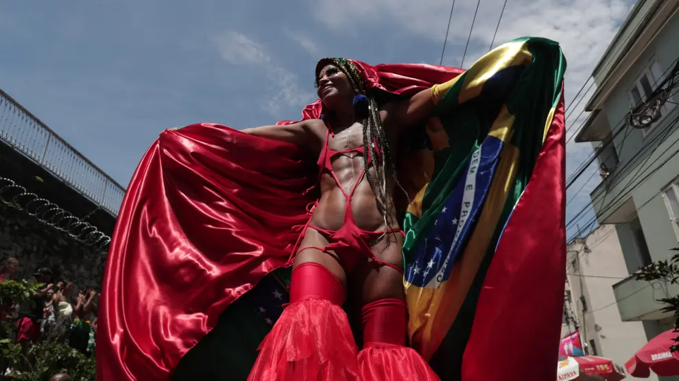 Revellers perform at the annual block party known as "Carmelitas", during Carnival festivities in Rio de Janeiro, Brazil, February 17, 2023. REUTERS/Lucas Landau BRAZIL-CARNIVAL/STREET