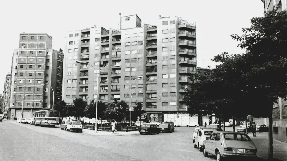 La misma plaza de Albert Schweitzer, desde otra perspectiva, en 1972.
