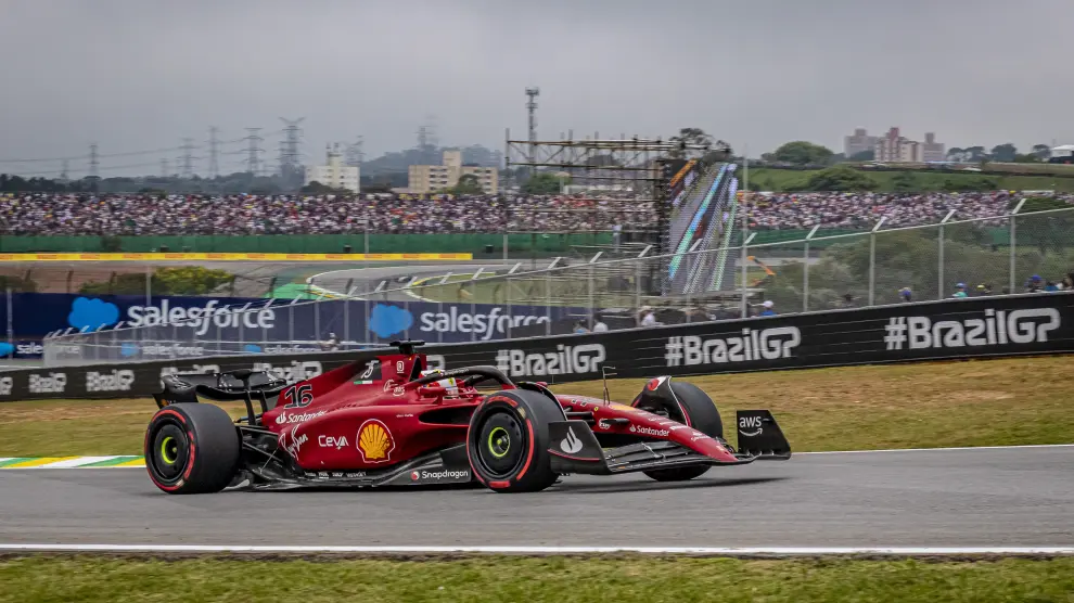 Banco Santander y Ferrari se comprometen a lograr una movilidad sostenible.