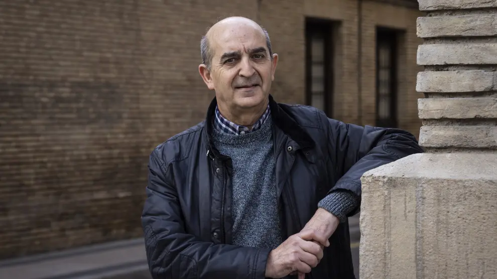 El historiador Dimas Vaquero, un investigador que publica la novela 'Los cuadernos del Rastro' sobre la Guerra Civil en Zaragoza.