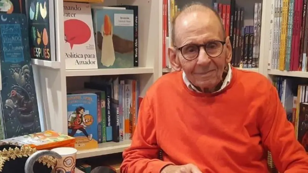 El escritor de libros infantiles Juan Muñoz.