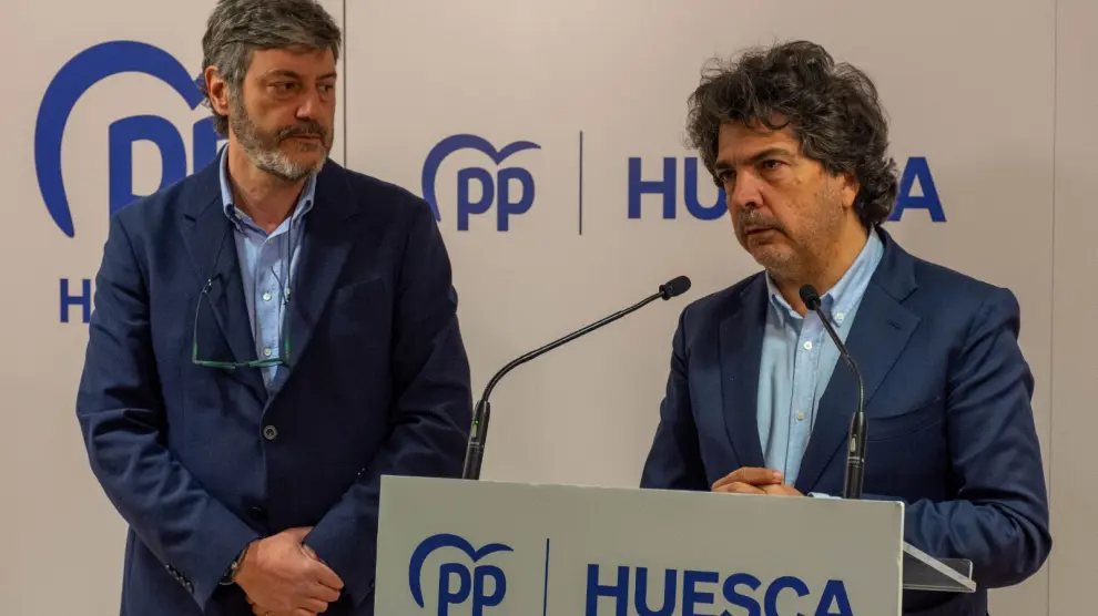 Gerardo Oliván (izquierda) y Mario Garcés, en la rueda de prensa de este jueves.