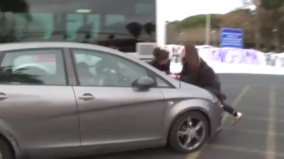 Tres feministas han sido atropelladas por una conductora en la diagonal de Barcelona.