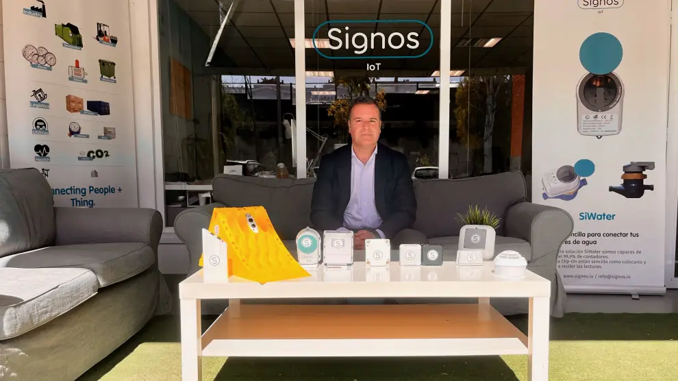 Jorge Ávila, CEO de Signos IoT, en las instalaciones de la empresa.