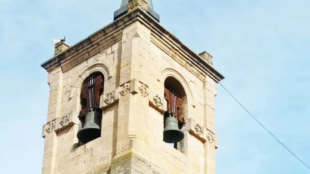 Las campanas, repuestas en el campanario tras la restauración.