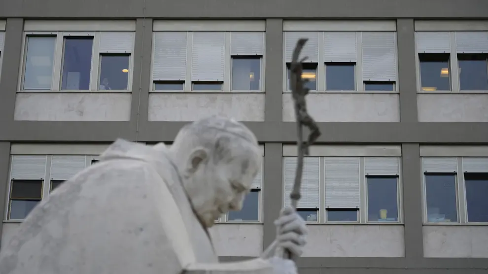 El papa Francisco se encuentra ingresado en el hospital Gemelli de Roma