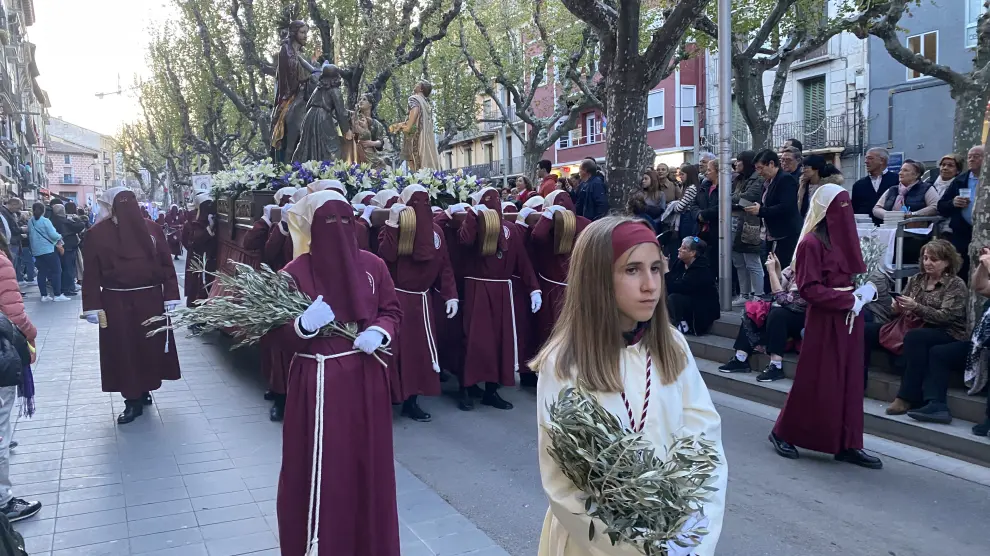 Procesión del Santo Entierro, el viernes en la localidad oscense de Barbastro.