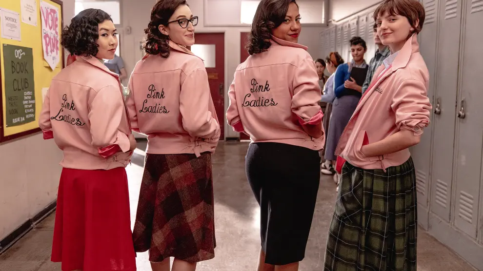 Tricia Fukuhara, Marisa Davila, Cheyenne Wells y Ari Notartomaso, protagonistas de 'Grease: the raise of the Pink Ladies'.