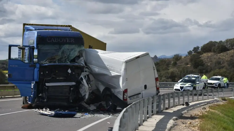 Accidente en la N-240 a la altura de Siétamo, Huesca.