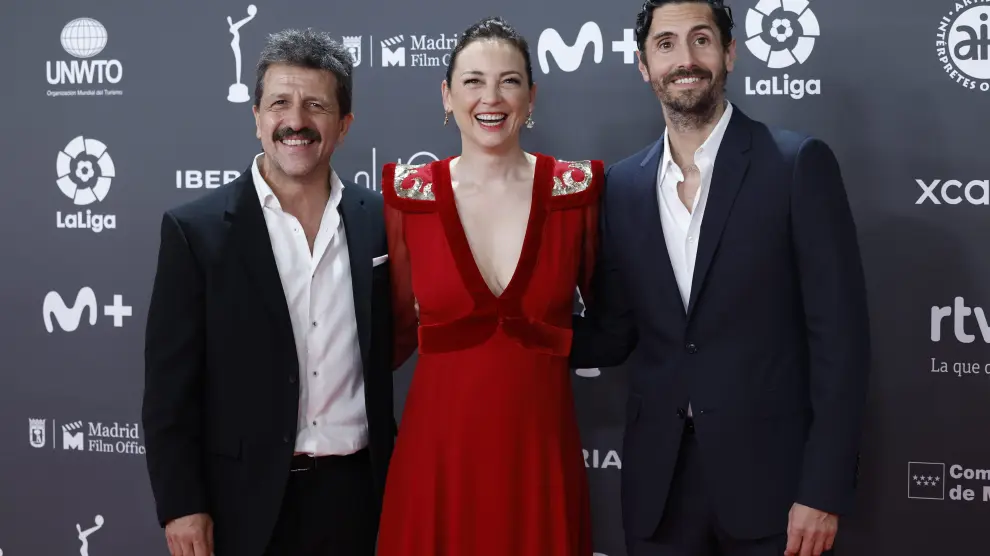 Los actores de la película "No me gusta conducir", David Lorente (i), Leonor Watling, y Juan Diego Botto (d)