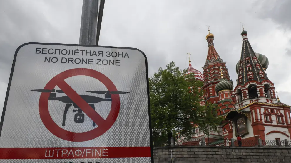 Imagen que muestra la prohibición de volar drones en las inmediaciones de la plaza Roja de Moscú