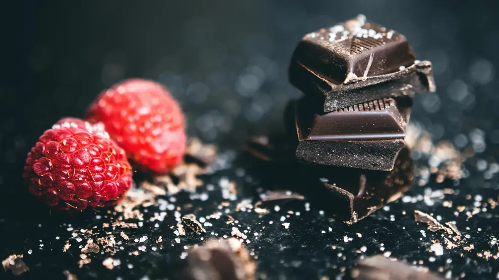 Chocolate y corazón, ¿realmente son una combinación saludable?