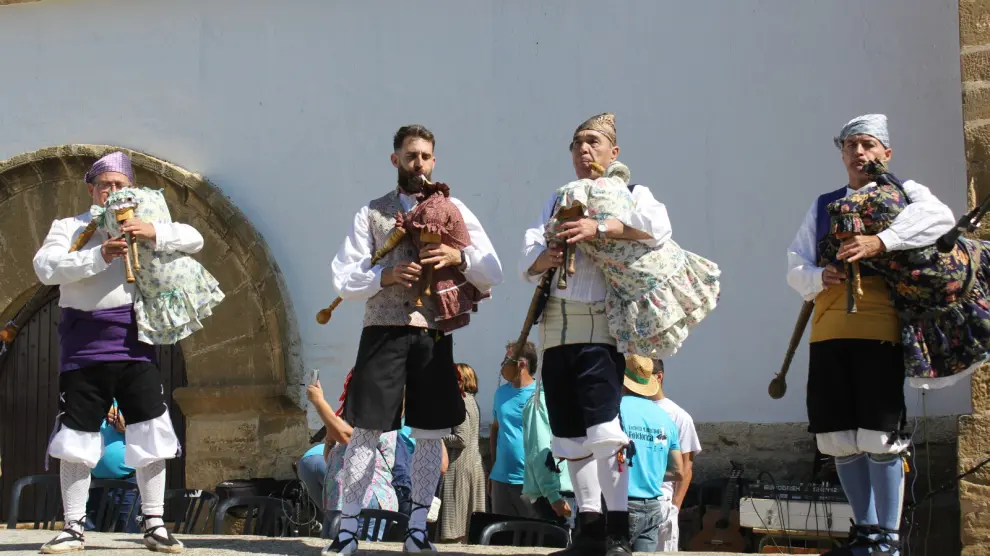 Sariñena ha celebrado su tradicional romería a San Isidro, patrón de los agricultores