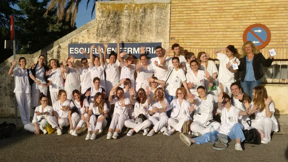 Alumnas de la Escuela Universitaria de Enfermería de Huesca.