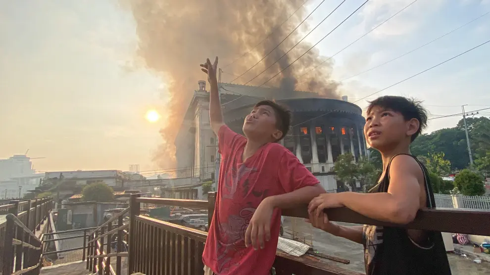 Incendio que ha arrasado el histórico edificio de Correos de Manila PHILIPPINES FIRE