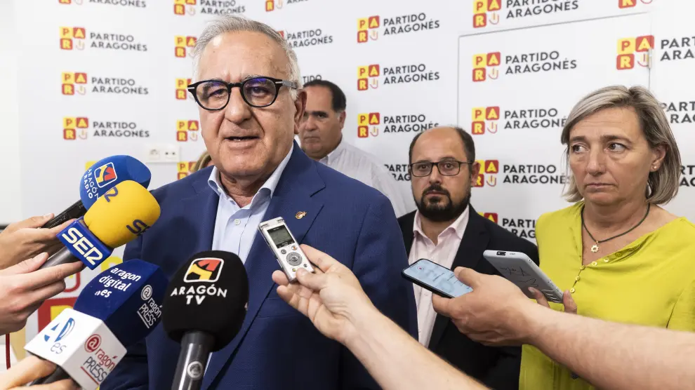 El presidente interino del PAR, Clemente Sánchez-Garnica, ha comparecido este martes tras la ejecutiva del partido que ha valorado los resultados electorales.