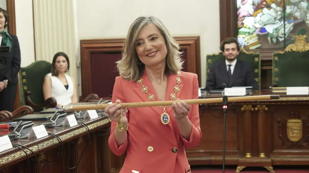 Cristina Ibarrola, de UPN, elegida alcaldesa de Pamplona.