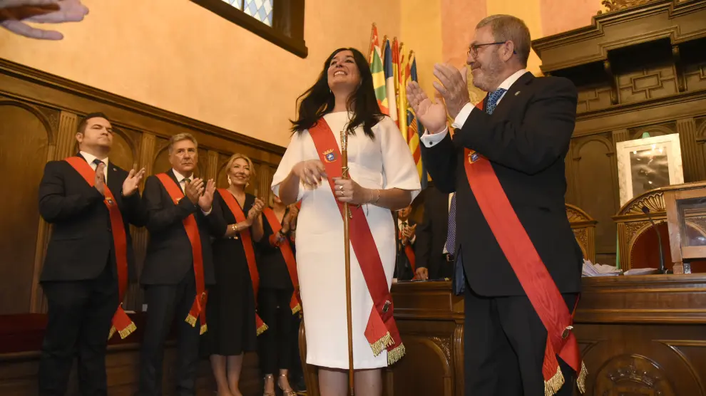 Lorena Orduna, nueva alcaldesa de Huesca, en la toma de posesión.