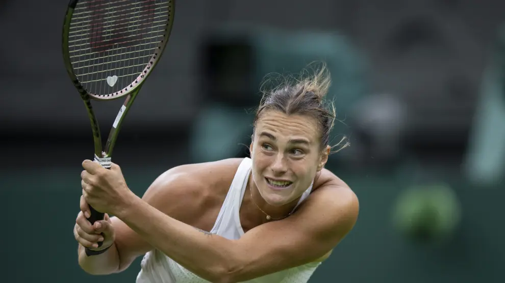 La bielorrusa Aryna Sabalenka, este viernes, en un entrenamiento en Wimbledon.