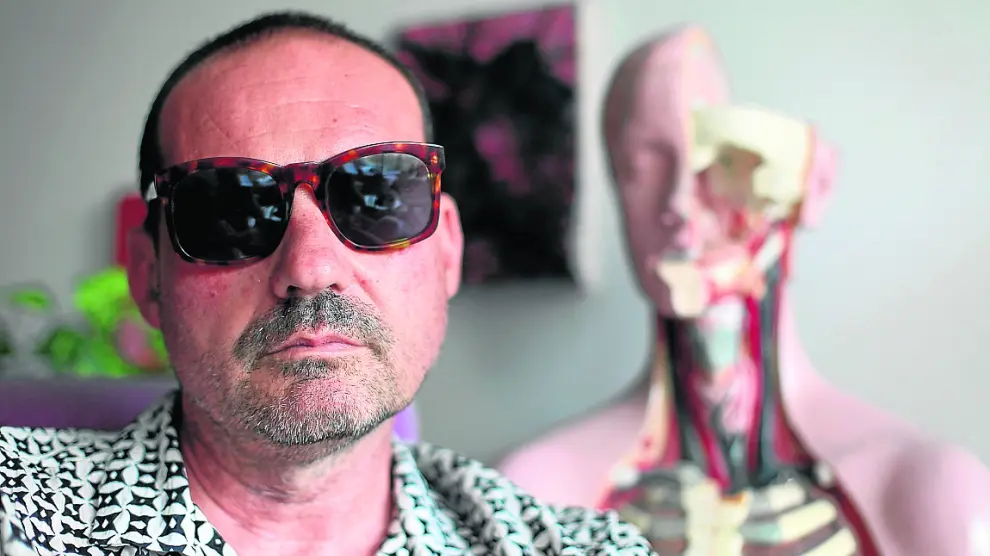 Retrato del video creador y artista conceptual Paco Algaba.