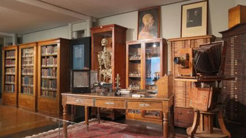 Parte de la exposición ‘El Legado Histórico de Santiago Ramón y Cajal’ en el MNCN en Madrid.