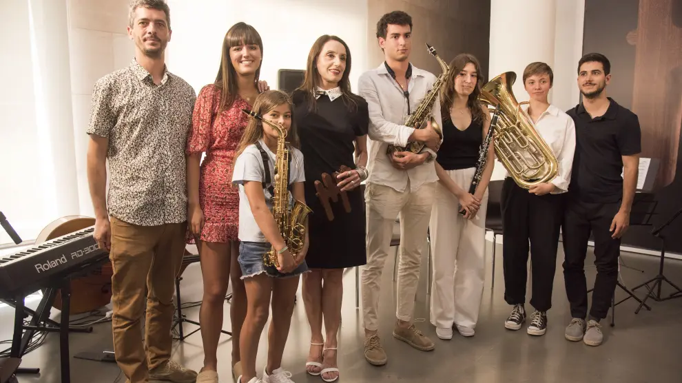 Luz Casal recibió el premio en un acto celebrado en la Diputación de Huesca.