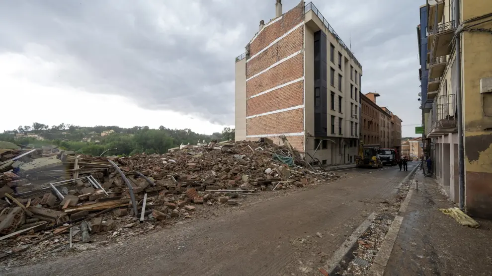 El edificio número 21 de la calle San Francisco de Teruel, de cinco plantas, quedó reducido a escombros el pasado 13 de junio.