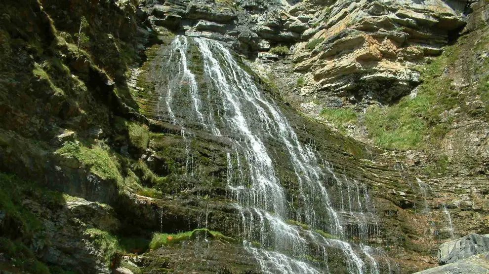 Cola de caballo, una de las mejores cascadas del mundo, en Ordesa.