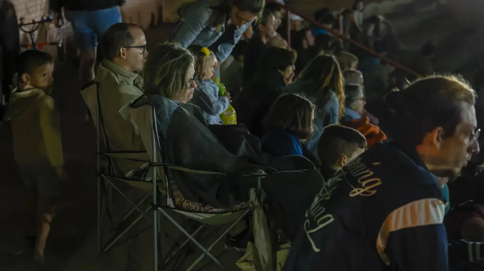 El público tiene que ponerse una chaqueta cuando asiste a los espectáculos que se celebran en el auditorio del parque de Los Fueros.