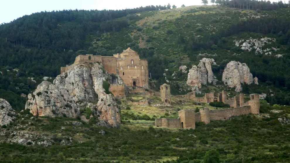 El Castillo de Loarre se sitúa en la Hoya de Huesca