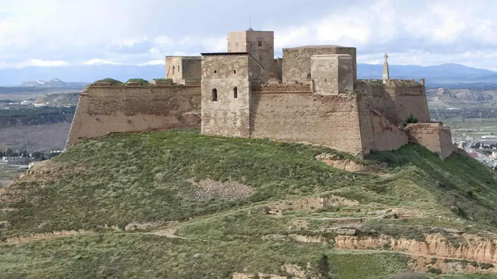Vista general del Castillo Templario de Monzón